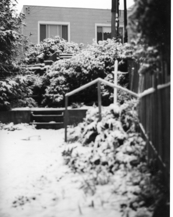 022bsnowfeb1976.jpg