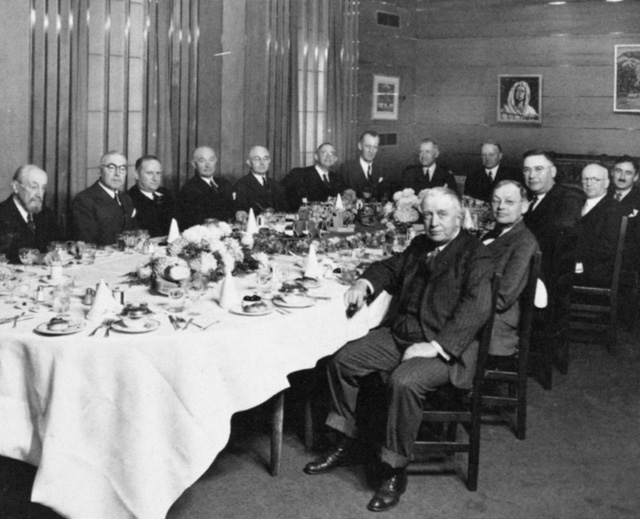 060baybridgeluncheon1930s.jpg 060baybridgeluncheon1930s.jpg